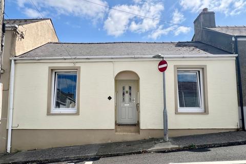 2 bedroom terraced bungalow for sale, Thomas Street, Pembroke, SA71
