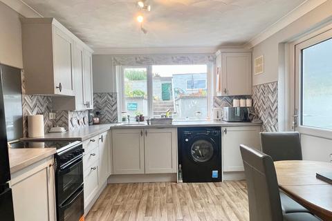 2 bedroom terraced bungalow for sale, Thomas Street, Pembroke, SA71