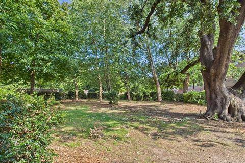 undefined, Whitcombe Gardens, Owen House Whitcombe Gardens, PO3