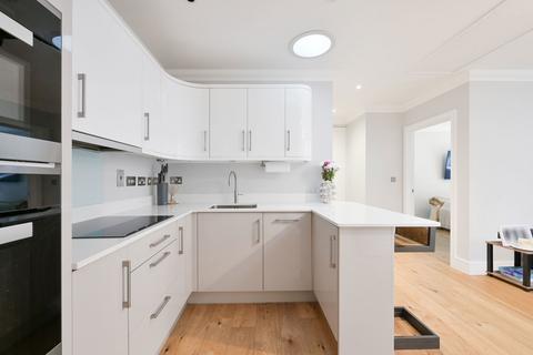 1 bedroom detached house for sale, High Street, Oxted RH8