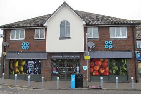 9 Mollison Square, Wallington, SM6 9DB