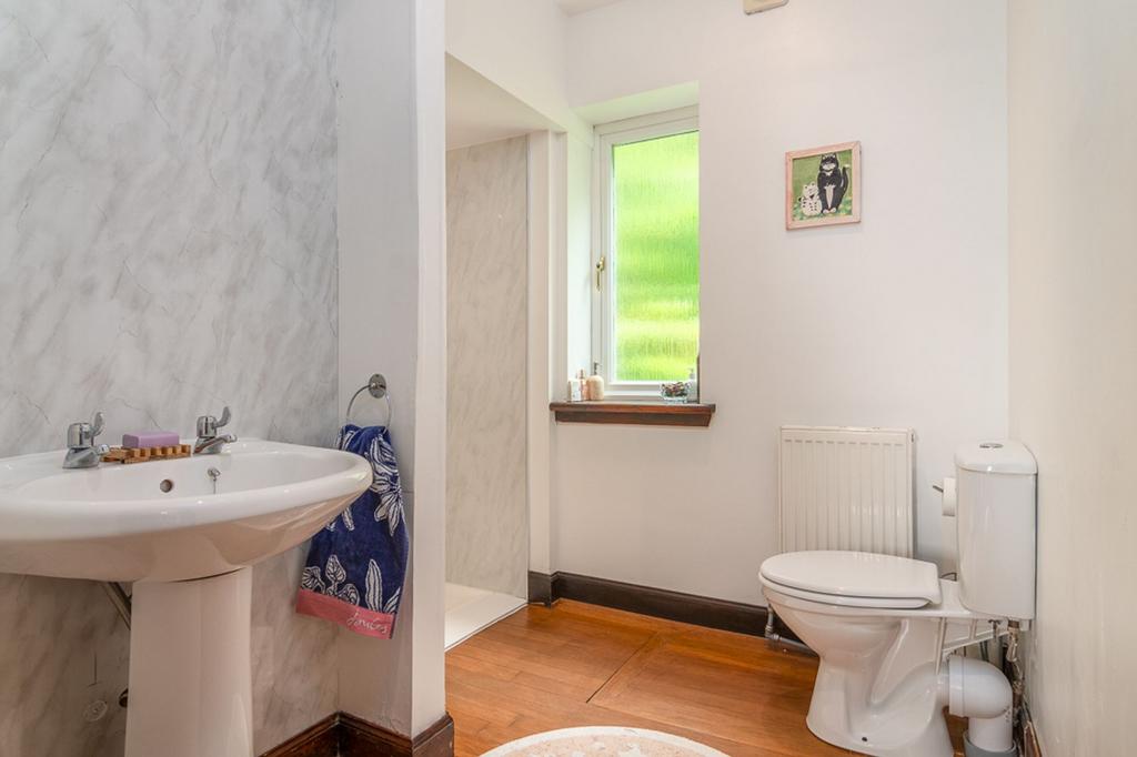 Downstairs shower room
