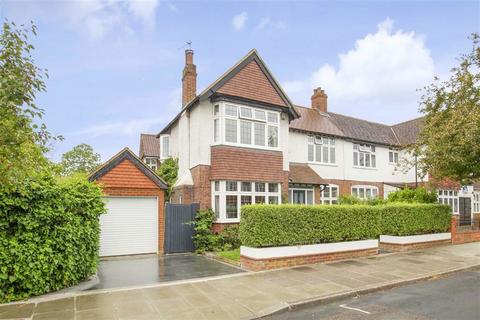 undefined, Elmfield Avenue, Teddington TW11