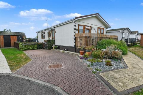 undefined, Creek Road, Canvey Island SS8