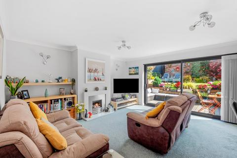 2 Fisherbridge Close, Preston, Weymouth, DT3 6TA