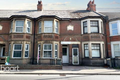 3 bedroom terraced house for sale, London Road, Greenhithe