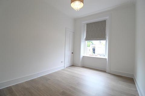 2 bedroom flat to rent, Irvine Place, Aberdeen, AB10 6HB