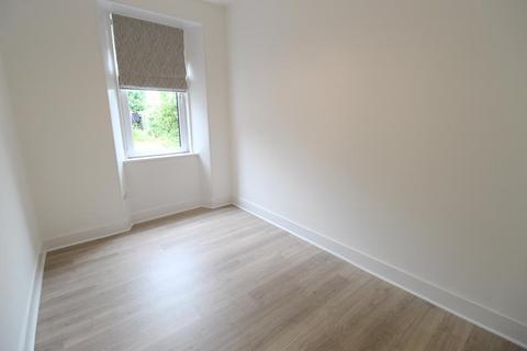 2 bedroom flat to rent, Irvine Place, Aberdeen, AB10 6HB