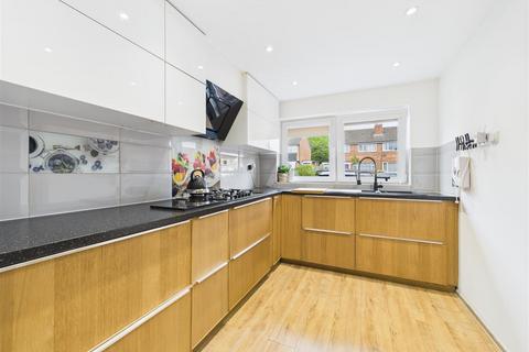 4 bedroom semi-detached house for sale, Jolyffe Park Road, Stratford-Upon-Avon CV37