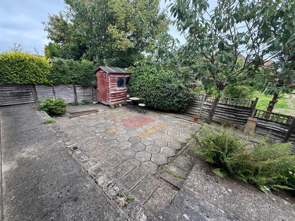 Garden 2.jpg