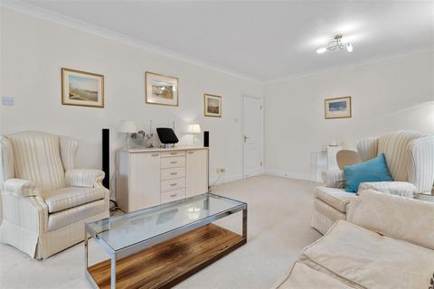 2 bedroom flat for sale, St. Johns Road, Meads, Eastbourne