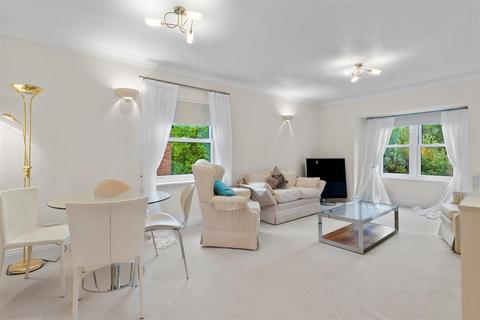 2 bedroom flat for sale, St. Johns Road, Meads, Eastbourne