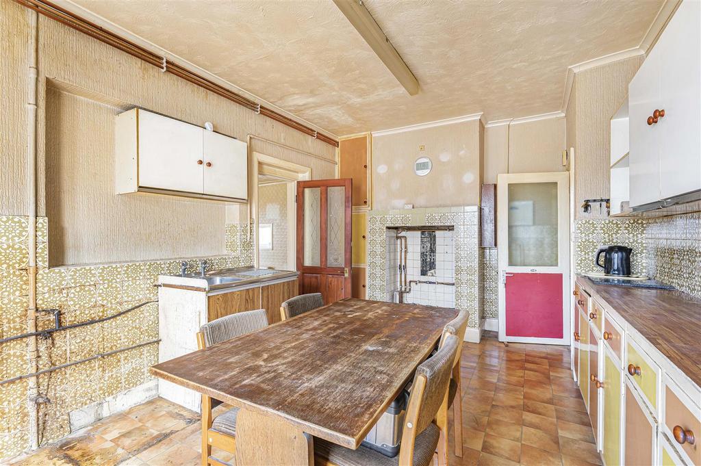 Kitchen/Dining Room