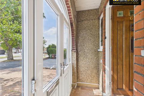 3 bedroom semi-detached house for sale, The Walk, Potters Bar