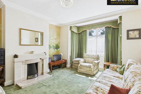 3 bedroom semi-detached house for sale, The Walk, Potters Bar