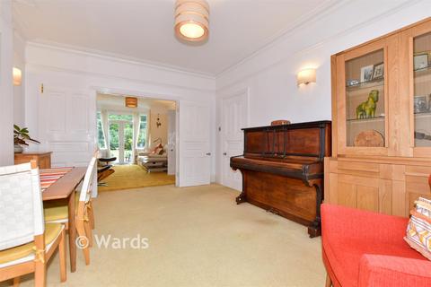 5 bedroom detached house for sale, Earlsfield Road, Hythe CT21