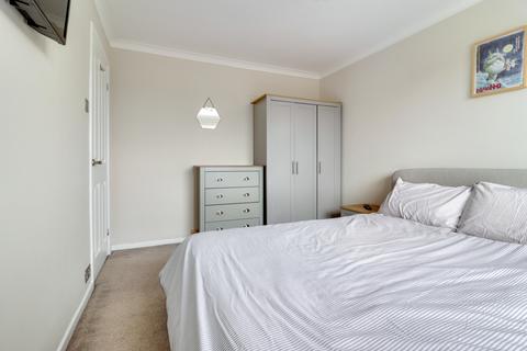 4 Birchtree Close, Wakefield, WF1 4TF