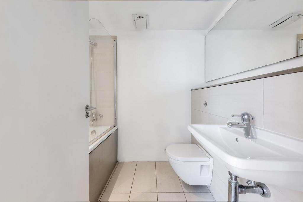 Apartment in London - View 4