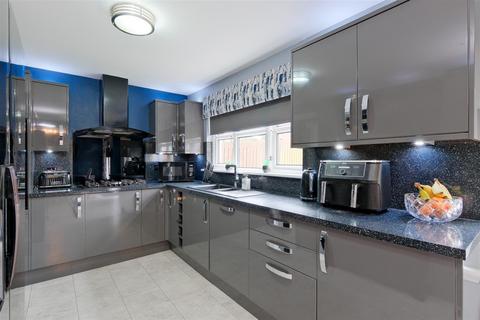 2 Ash Lane, Stonehouse, Larkhall, ML9 3RB
