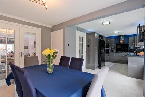 2 Ash Lane, Stonehouse, Larkhall, ML9 3RB