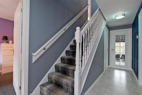 2 Ash Lane, Stonehouse, Larkhall, ML9 3RB