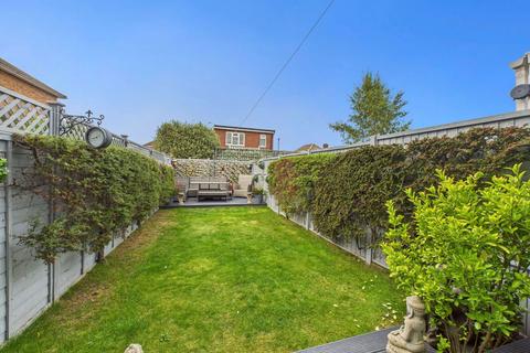 undefined, Grinstead Avenue, BN15 9BH