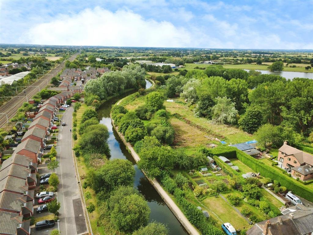 Estate and Canal