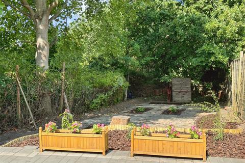 2 bedroom flat for sale, Gainsford Road, Hampshire SO19
