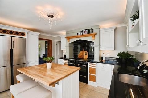 5 bedroom detached bungalow for sale, The Lunds, Kirk Ella, Hull