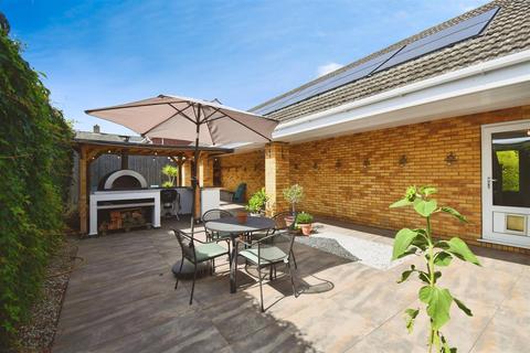 5 bedroom detached bungalow for sale, The Lunds, Kirk Ella, Hull