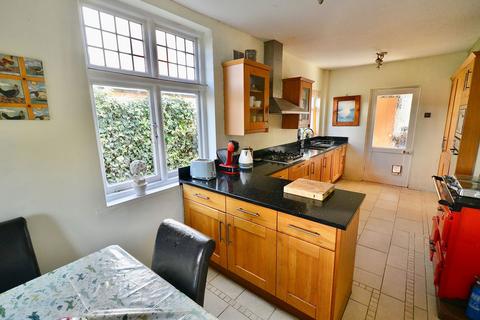 undefined, Croft Road, Greenhill, Evesham, WR11 4NE