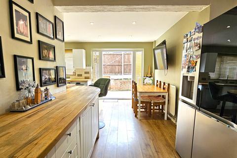 33 Beech Road, Rochester, ME2 2LR