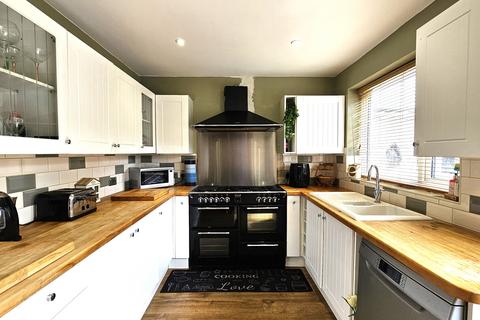 33 Beech Road, Rochester, ME2 2LR