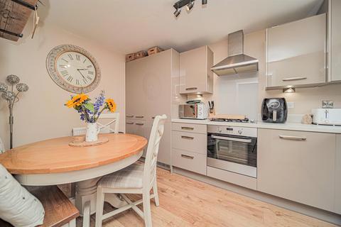 19 Asquith Avenue, Melksham, SN12 7GY
