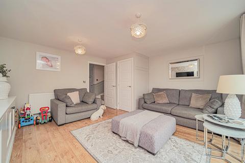 19 Asquith Avenue, Melksham, SN12 7GY