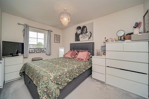 19 Asquith Avenue, Melksham, SN12 7GY