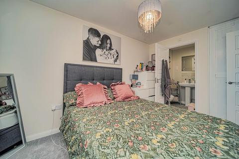 19 Asquith Avenue, Melksham, SN12 7GY
