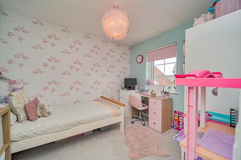 19 Asquith Avenue, Melksham, SN12 7GY
