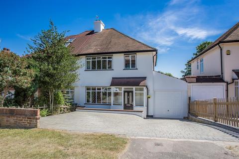229 Chipstead Way, Banstead, SM7 3JN