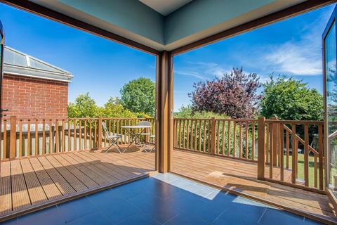 229 Chipstead Way, Banstead, SM7 3JN