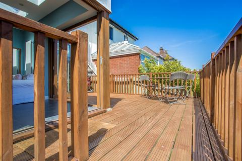 229 Chipstead Way, Banstead, SM7 3JN