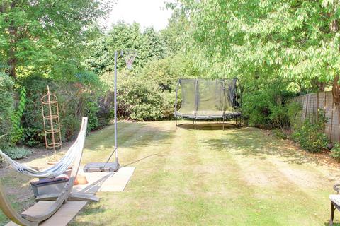 undefined, Bulls Lane, Welham Green AL9