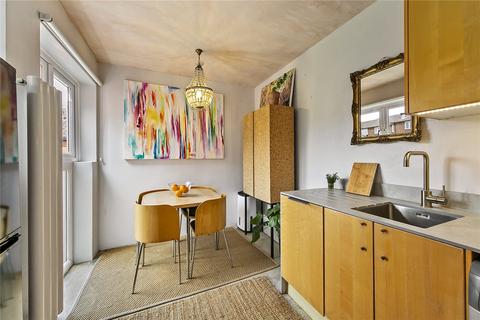 50 Gloucester Road, Richmond, TW9 3BX