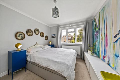 50 Gloucester Road, Richmond, TW9 3BX