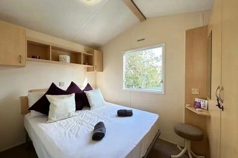 2 bedroom static caravan for sale, Two Bed Willerby Magnum 2010 Harts Holiday Park, Isle of Sheppey ME12