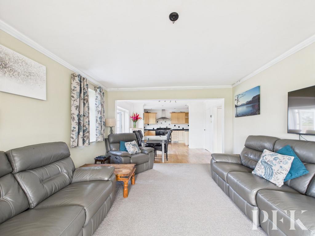 Kitchen / Dining &amp; Living Area