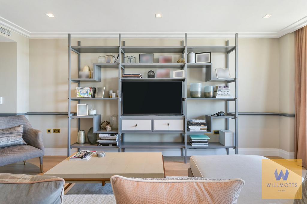Open plan kitchen/lounge