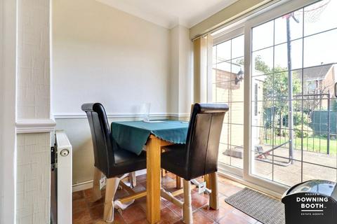 3 bedroom detached house for sale, Giles Road, Lichfield WS13