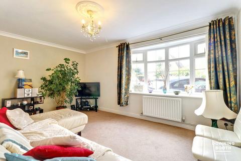 3 bedroom detached house for sale, Giles Road, Lichfield WS13