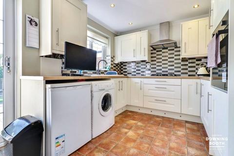 3 bedroom detached house for sale, Giles Road, Lichfield WS13